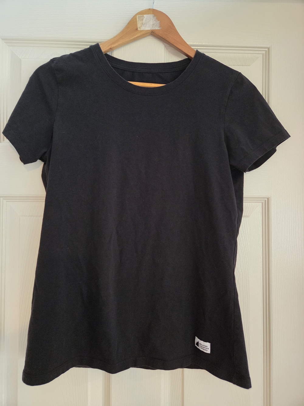 MEC Women’s Organic Cotton Stretch T-Shirt Black Size Medium 🇨🇦
